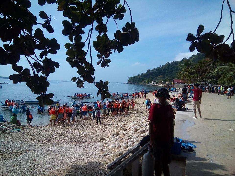 Mother Teresa Rooms And Restaurant Oslob Exterior photo